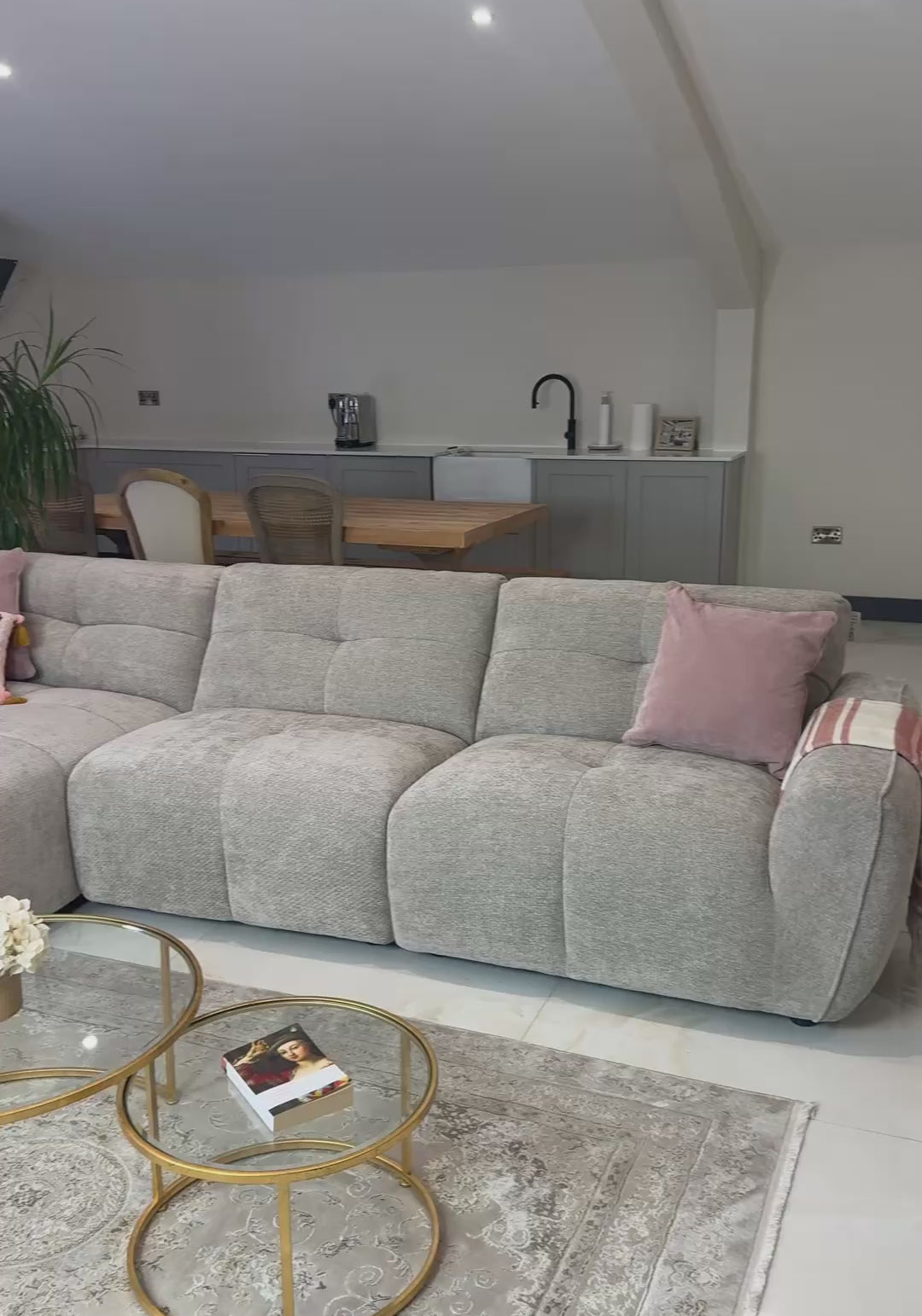 Runswick sofa video